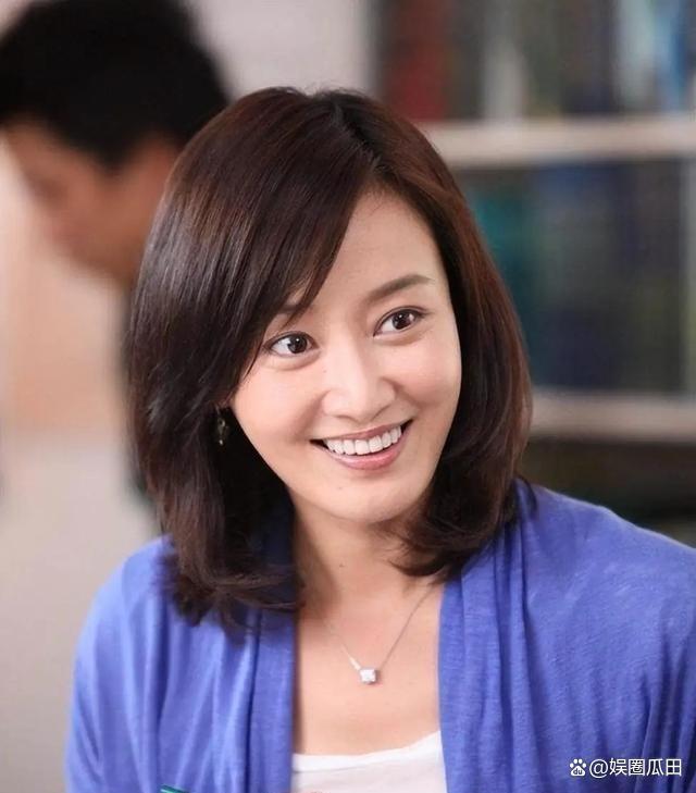 学霸港姐王嘉慧晒美照 颜值体态双在线气质出众