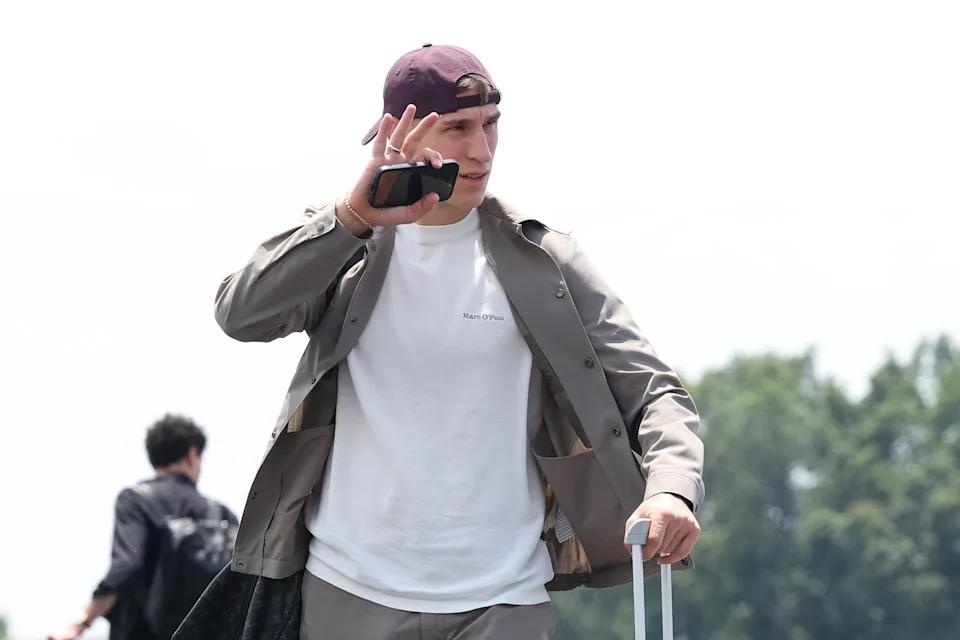 Shams:勒布朗·詹姆斯目前并不急于做出决定,也没有设定时间表