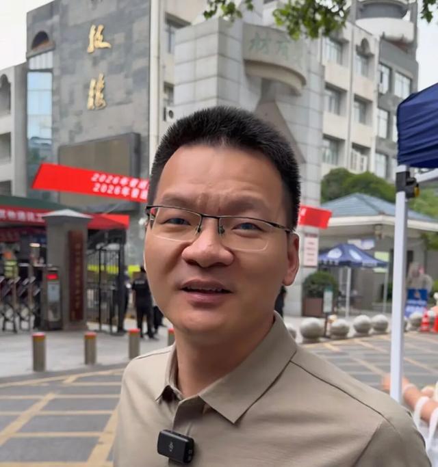 场均4分3板!五场总决赛下来,超级第六人的身价彻底打没了