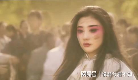 米兰体育罗马诺:纽卡接近签下阿贾克斯18岁中场斯图尔,总价超2500万欧
